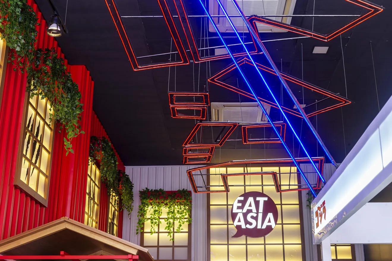 Ambiente do restaurante Eat Asia Guarulhos